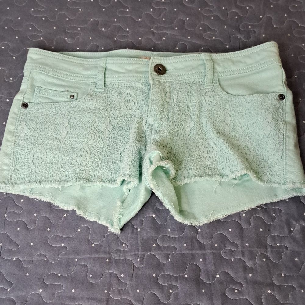 Mudd jean shorts size 5